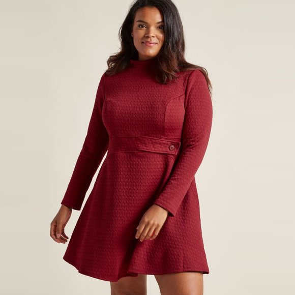 Modcloth Dresses & Skirts - Modcloth Taken By Texture Quilted Dress Ruby Red